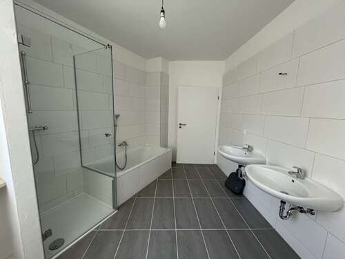 Foto - Wohnung zum Mieten in Weiden 670,00 € 90 m²