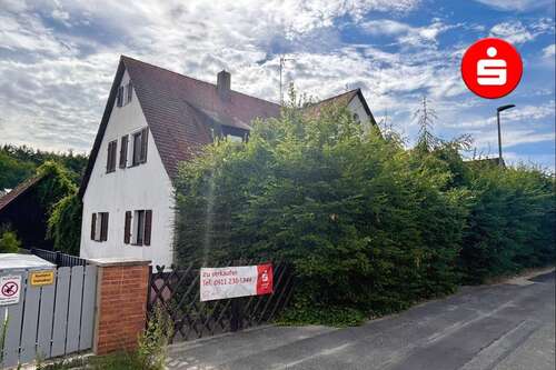 Foto - Haus zum Kaufen in Lauf 399.000,00 € 180 m²