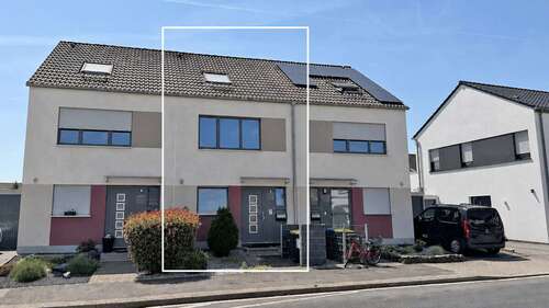 Foto - Haus zum Kaufen in Moers 450.000,00 € 110.3 m²