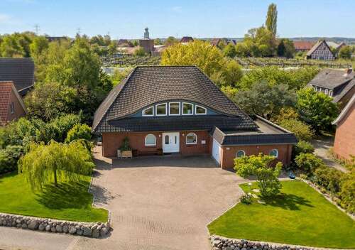 Foto - Haus zum Kaufen in Grünendeich 678.000,00 € 244 m²