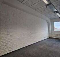 Büro in Berlin 485,28 € 18 m² - 485,28&nbsp;EUR Kaltmiete, ca.&nbsp; 18,00&nbsp;m&sup2; in Berlin (PLZ: 12099)