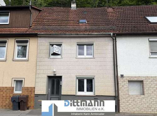 Foto - Haus zum Kaufen in Straßberg 72.000,00 € 52 m²