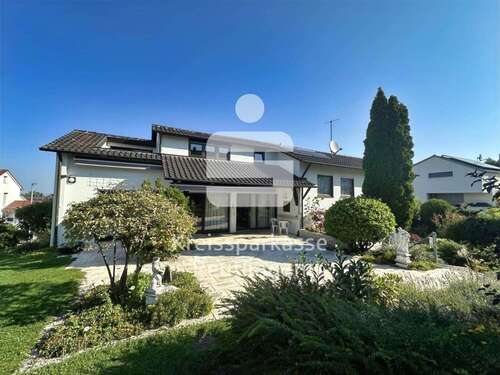 Foto - Haus zum Kaufen in Pfullingen 695.000,00 € 181.44 m²