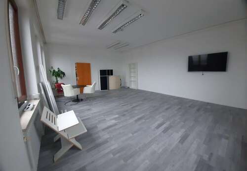 Foto - Büro in Aichach 562,50 € 70 m² - 562,50 EUR Kaltmiete, ca.  70,00 m²
