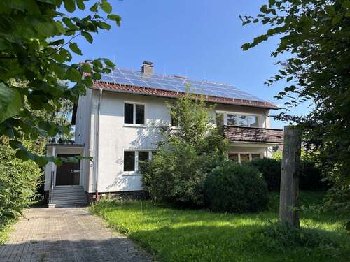 Foto - Haus zum Kaufen in Bad Pyrmont Neersen 179.000,00 € 194 m²