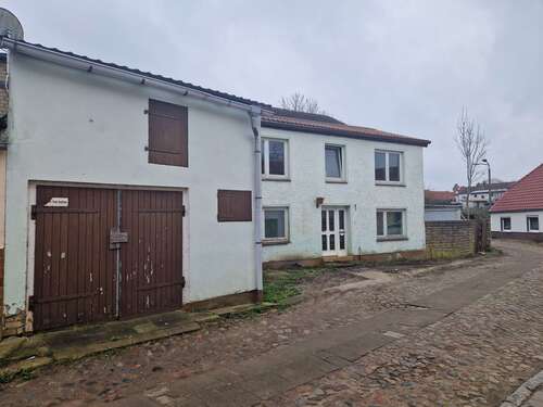 Foto - Haus zum Kaufen in Bad Sülze 49.000,00 € 120 m²