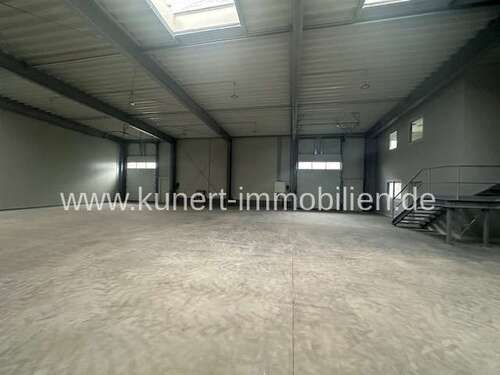 Foto - Halle in Halle 3.100,00 € 525 m²