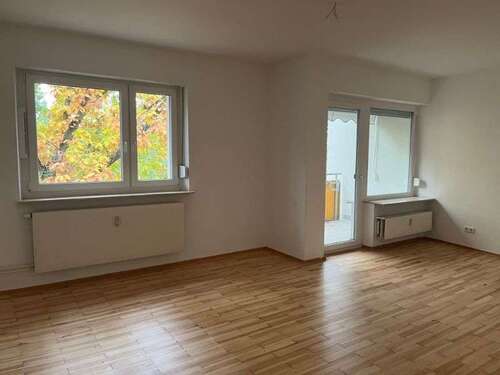 Foto - Wohnung zum Mieten in Erlangen 812,38 € 84.8 m²
