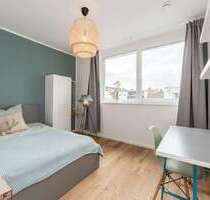 WG-Zimmer in Berlin 700,00 € 12 m²