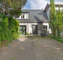 Haus zum Kaufen in Hamburg 650.000,00 € 143 m²