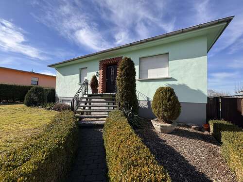 Foto - Haus zum Kaufen in Meyenburg 99.000,00 € 140 m²