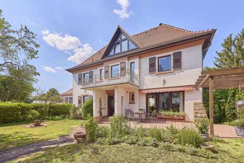 Foto - Haus zum Kaufen in Bickenbach 1.075.000,00 € 220 m²