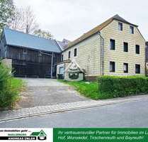 Haus zum Kaufen in Höchstädt im Fichtelgebirge 169.000,00 € 215 m²