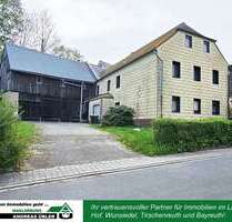 Haus zum Kaufen in Höchstädt im Fichtelgebirge 195.000,00 € 215 m²