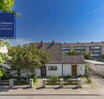 Haus zum Kaufen in Düsseldorf 698.000,00 € 220 m²