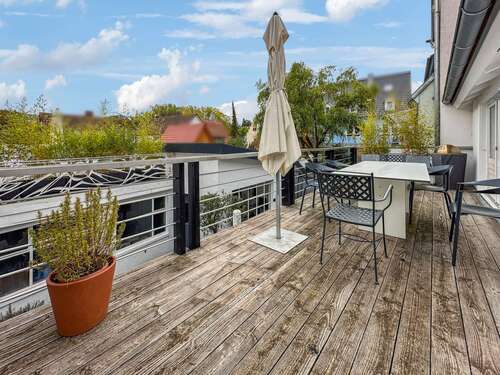 Foto - Haus zum Mieten in Freiburg im Breisgau Sankt Georgen 3.000,00 € 230 m²