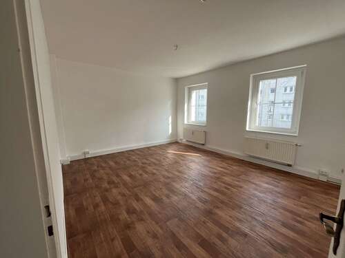 Foto - Wohnung zum Mieten in Groß Schacksdorf 289,00 € 59 m²