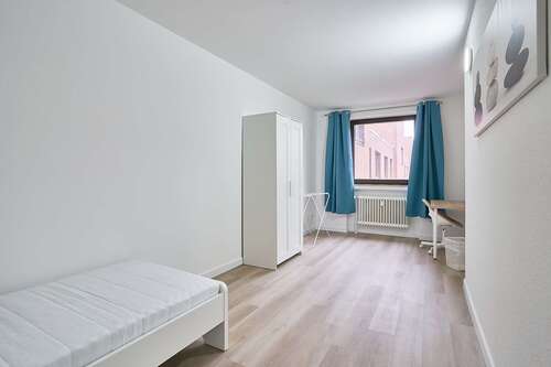 Foto - WG-Zimmer in Düsseldorf 609,00 € 15 m²