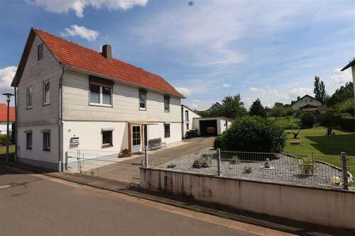 Foto - Haus zum Kaufen in Meißner 68.000,00 € 115 m²