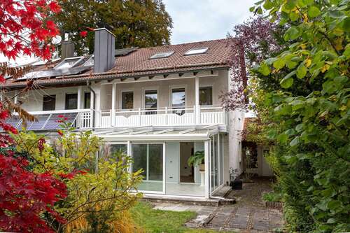 Foto - Haus zum Kaufen in Vaterstetten 995.000,00 € 160 m²