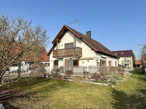 Foto - Haus zum Kaufen in Nordendorf 495.000,00 € 194 m²