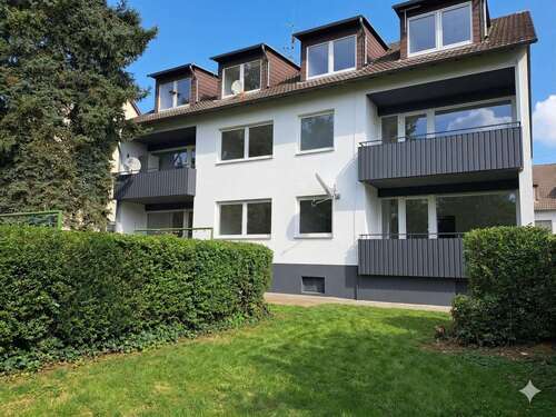 Foto - Haus zum Kaufen in Frankfurt Zeilsheim 1.800.000,00 € 469 m²