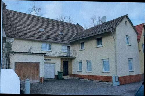 Foto - Haus zum Kaufen in Neckarbischofsheim 205.000,00 € 200 m²