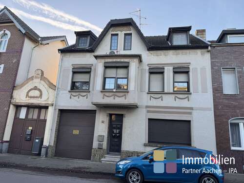 Foto - Haus zum Kaufen in Alsdorf 275.000,00 € 212 m²