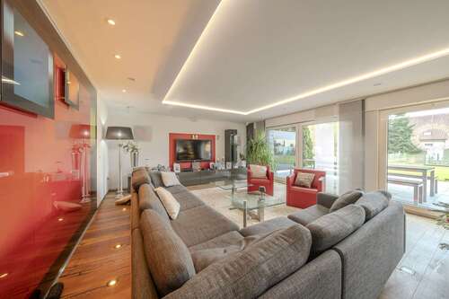 Foto - Wohnung zum Mieten in Schloß Holte-Stukenbrock 2.000,00 € 260 m²