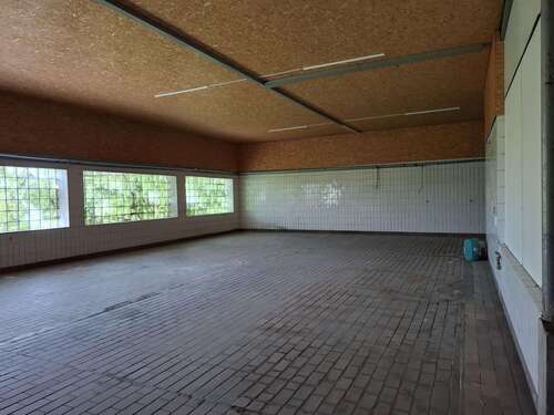 Foto - Spezialgewerbe in Deggendorf 880,00 € 220 m²