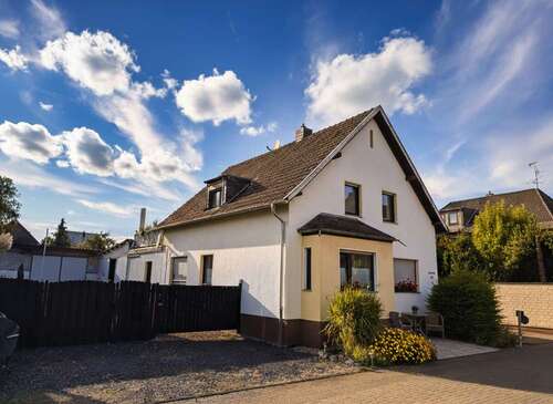 Foto - Haus zum Kaufen in Bornheim 597.000,00 € 175 m²