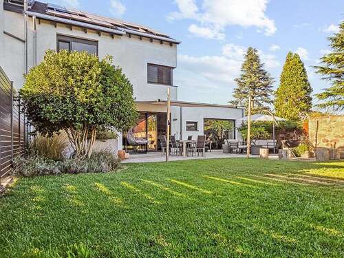 Foto - Haus zum Kaufen in Hanhofen 849.000,00 € 270 m²