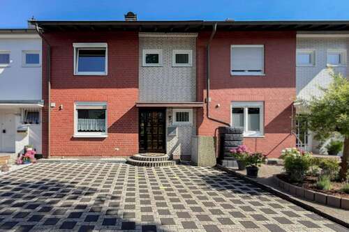 Foto - Haus zum Kaufen in Köln 569.000,00 € 117.69 m²