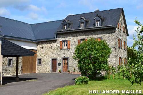 Foto - Haus zum Kaufen in Klotten 980.000,00 € 160 m²