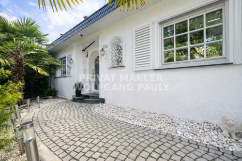 Foto - Haus zum Kaufen in Mönchengladbach Giesenkirch 449.000,00 € 130 m²