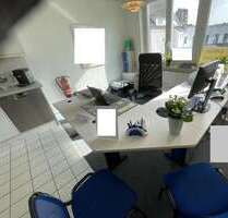 Büro in Wedel 350,00 € 25 m² - 350,00 EUR Kaltmiete, ca.  25,00 m² in Wedel (PLZ: 22880)