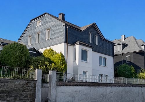 Foto - Haus zum Kaufen in Siegen 389.000,00 € 220 m²