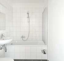 Wohnung zum Mieten in Halle 390,00 € 57.17 m²