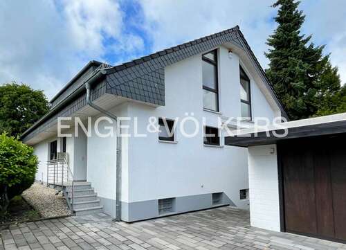 Foto - Haus zum Mieten in Wehrheim 2.700,00 € 224 m²