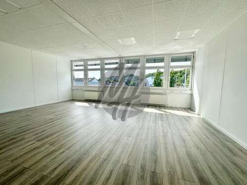 Foto - Büro in Bad Homburg v.d.H. 9.800,00 € 1090 m²