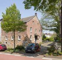Haus zum Kaufen in Aachen 449.000,00 € 235 m²
