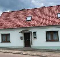 Haus zum Kaufen in Aschersleben 74.500,00 € 123 m²