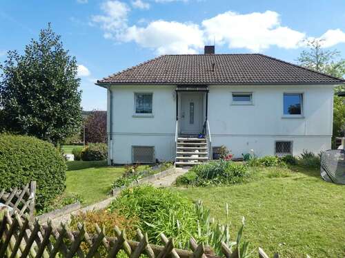 Foto - Haus zum Kaufen in Usingen 469.000,00 € 165 m²