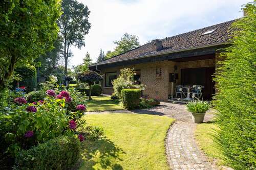 Foto - Haus zum Kaufen in Ganderkesee 398.000,00 € 160 m²
