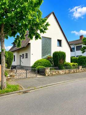 Foto - Haus zum Kaufen in Bodenheim 729.000,00 € 133.61 m²