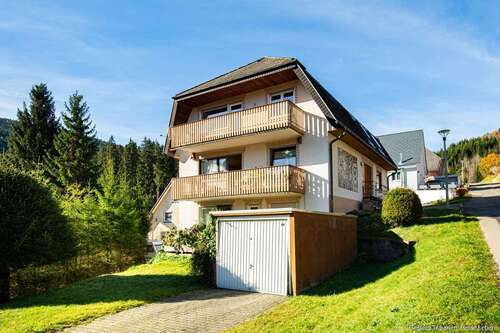Foto - Haus zum Kaufen in Titisee-Neustadt 549.000,00 € 214 m²
