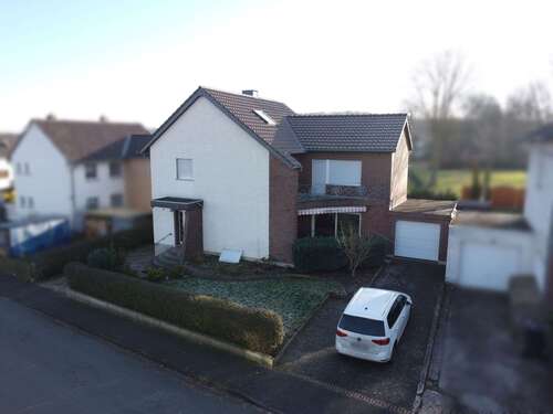 Foto - Haus zum Kaufen in Borchen Alfen 279.000,00 € 170 m²