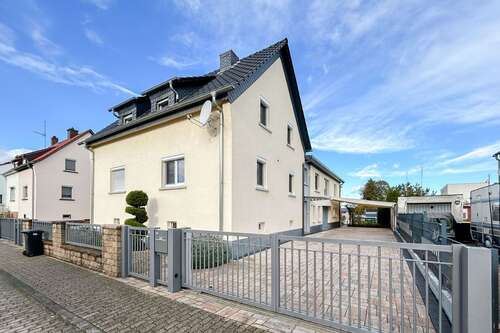 Foto - Haus zum Kaufen in Biebesheim am Rhein 459.000,00 € 119.12 m²
