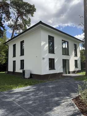 Foto - Haus zum Kaufen in Blankenfelde-Mahlow 850.000,00 € 153 m²