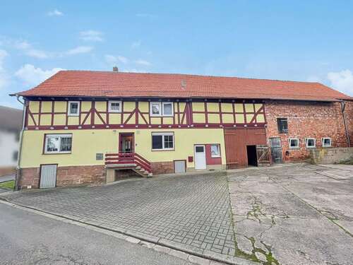 Foto - Haus zum Kaufen in Schenklengsfeld 135.000,00 € 156 m²
